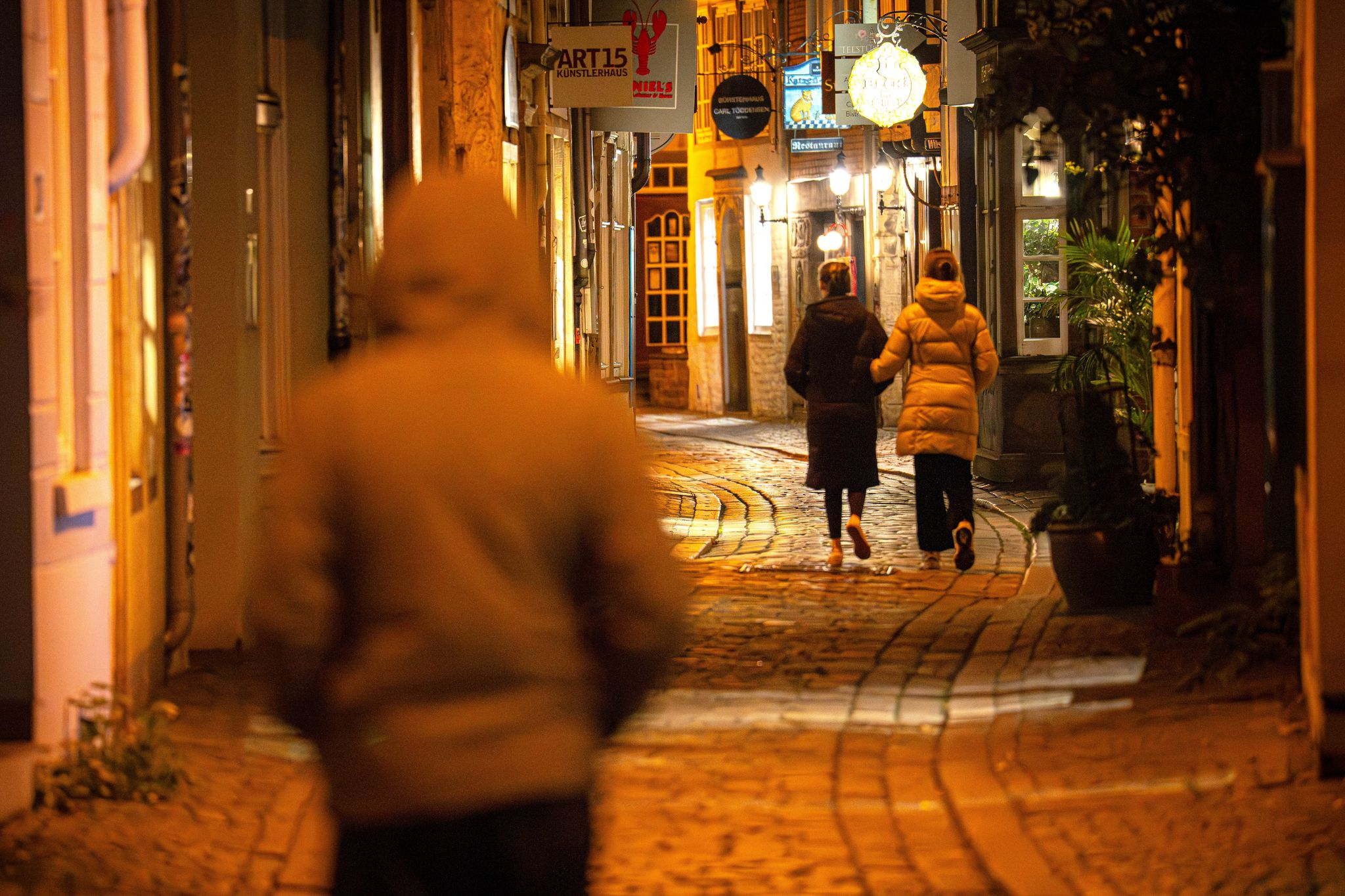 Nur jede dritte Frau fühlt sich nachts sicher - 60 Frauen fordern mehr Schutz