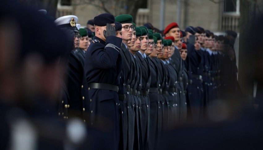 Regruti na ceremoniji polaganja zakletve na 70. godišnjicu nemačkih oružanih snaga u Berlinu 12. novembra