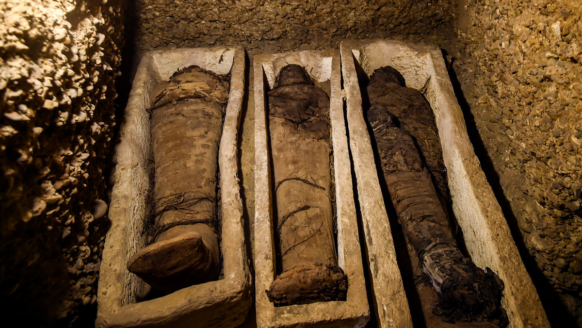 W Egipcie zaprezentowano dobrze zachowane mumie sprzed 2 tys. lat