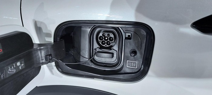 Citroen e-C4 x