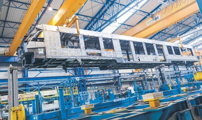 Alstom ma plan dla Polski: rozwój fabryk i walka w krajowych przetargach