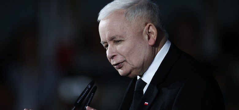 "Stan Wyjątkowy". Kaczyński ekspertem od dawania w szyję. Czarnek przelewa miliony Dworczykowi. Komuniści skryci w PiS 