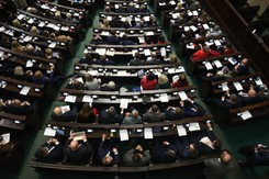 Opozycja nie wykorzystała szansy. PiS jednym głosem obronił ustawę o instytucie rodziny