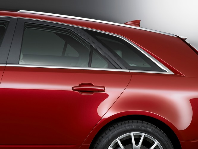 Pod maską ponad 300-konny silnik 3,6 V6