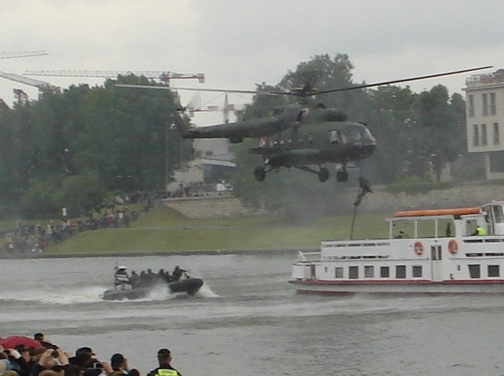 Pokaz działań taktycznych polskich Wojsk Specjalnych - Kraków 25.05.2013