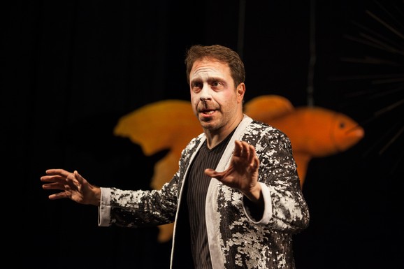 Predstava "Obraćanje naciji" osvojila dve nagrade na festivalu Nušićevi dani