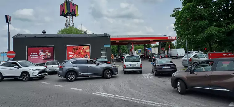 Circle K obniżył ceny paliw o 50 gr/l. Pojechałem na stację, było inaczej niż poprzednio