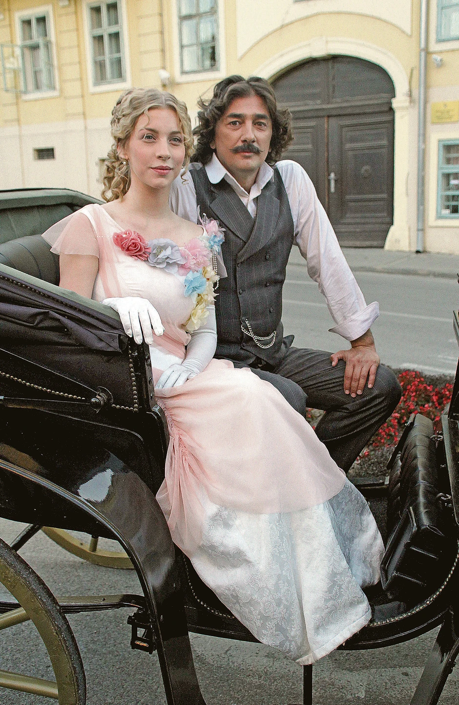 Tamara Aleksić i Vojin Ćetković kao Lenka i Laza