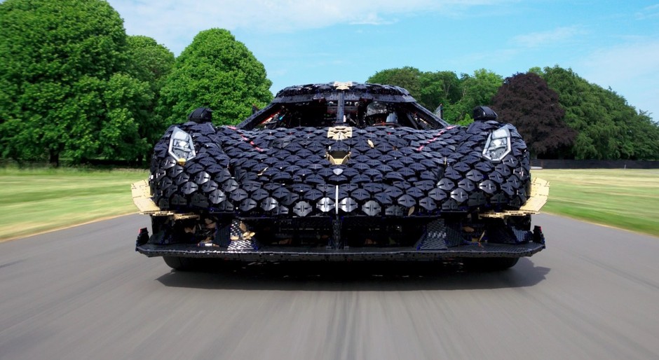 Lego hiperautomobil