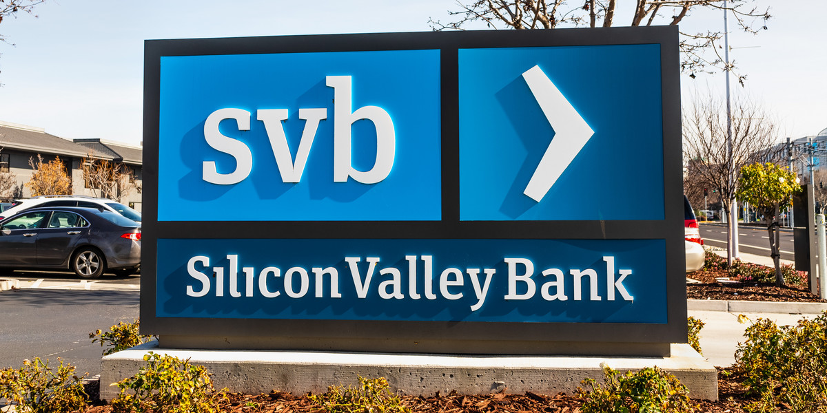 Amerykańscy regulatorzy zamykają Silicon Valley Bank.