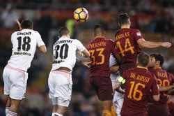 Liga włoska: Roma lepsza od Palermo w "polskim" meczu