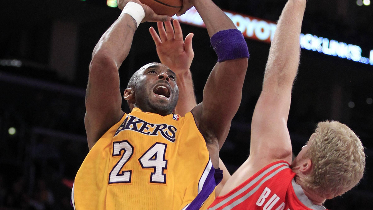 Doskonały mecz przeciwko Houston Rockets rozegrał Kobe Bryant. Gwiazdor Los Angeles Lakers rzucił 37 punktów, a jego drużyna pokonała rywali 108:99.
