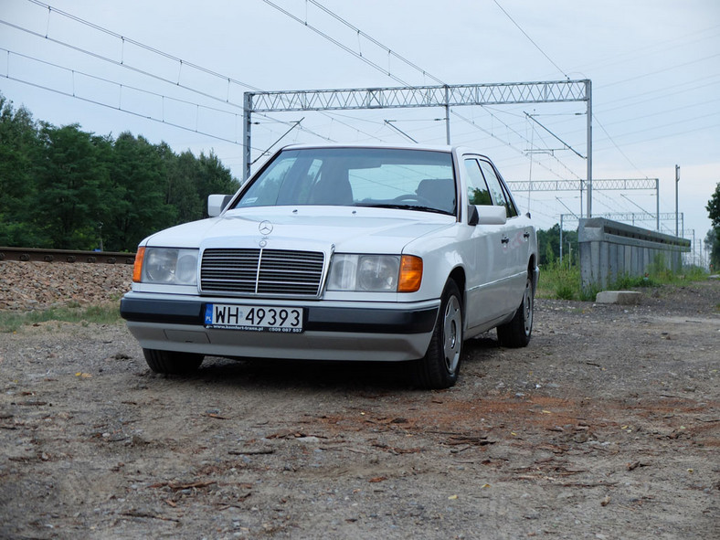 Mercedes W124 200D