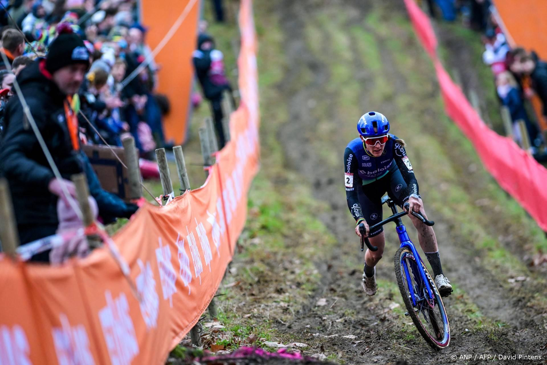 Ongelooflijke reeks: Brand pakt de WB-leiding met 54e podiumplaats op rij