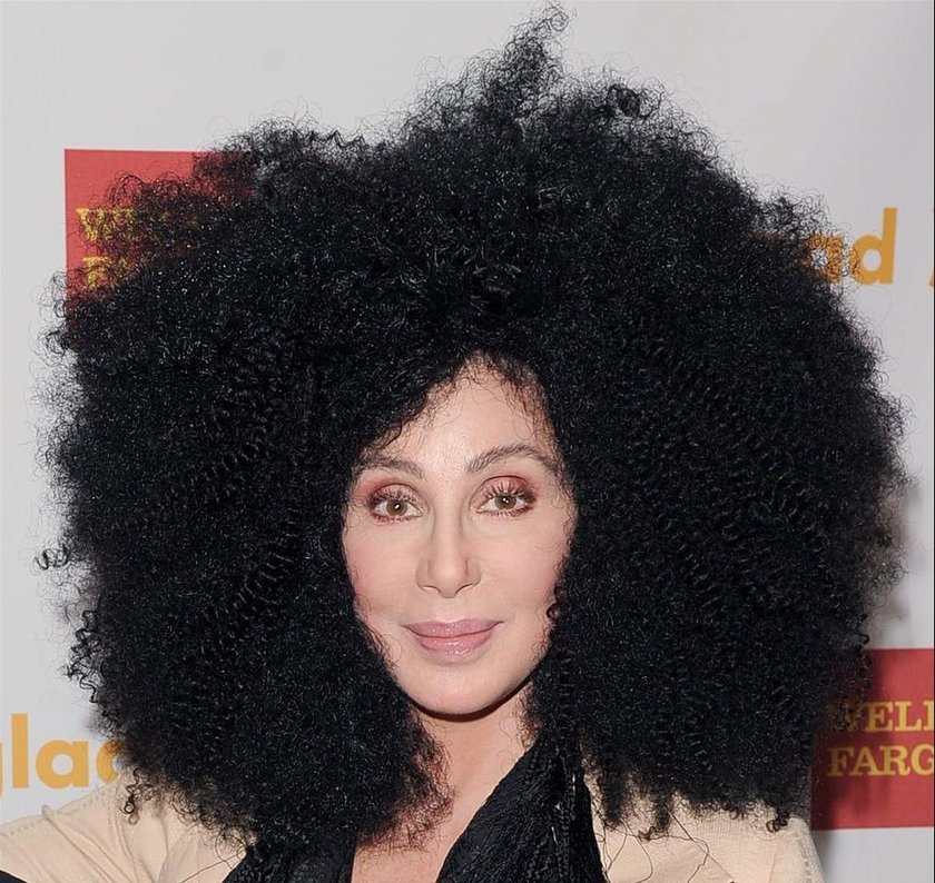 Fryzury Cher 2012 - afro