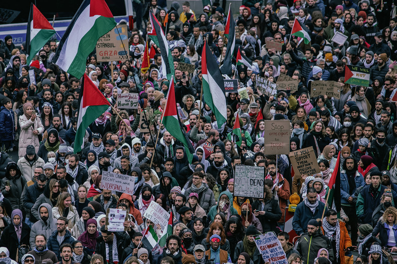 Demonstracja solidarności z Palestyną w Berlinie, listopad 2023 r.