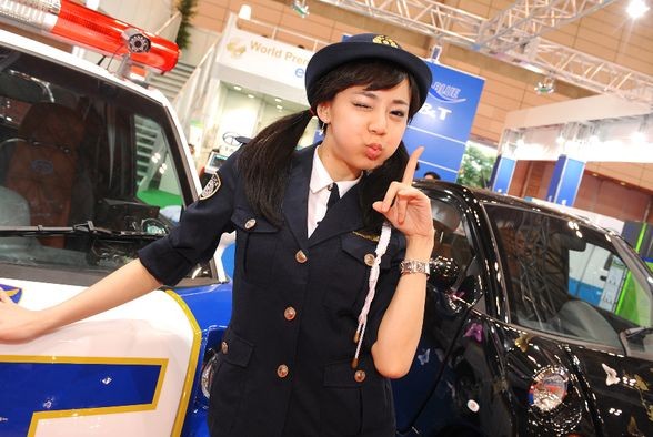 W Tokio trwa 41. salon samochodowy. Zobacz zdjęcia hostess!