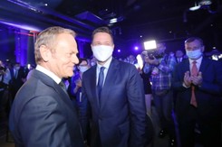 Tusk wraca do polskiej polityki. KOMENTARZE polityków