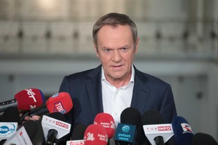 Tusk: PiS rzuciło się na polską szkołę i przyszłość naszych dzieci