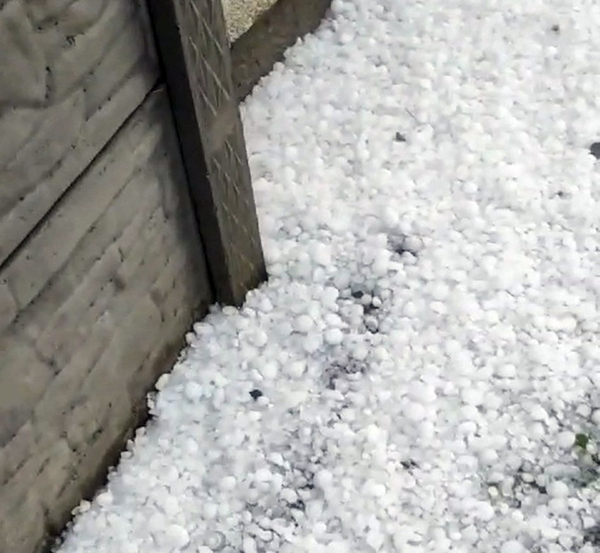 Grad veličine oraha napravio veliku štetu