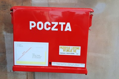 Poczta Polska stabilizuje finanse. Będzie zwalniać w 2026?