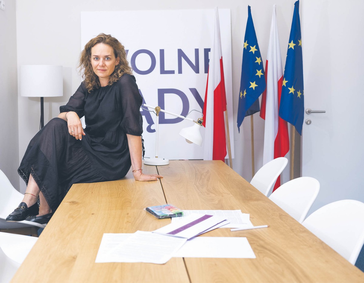 Maria Ejchart-Dubois prawniczka, współzałożycielka inicjatywy Wolne Sądy, prezeska Stowarzyszenia im. Prof. Zbigniewa Hołdy