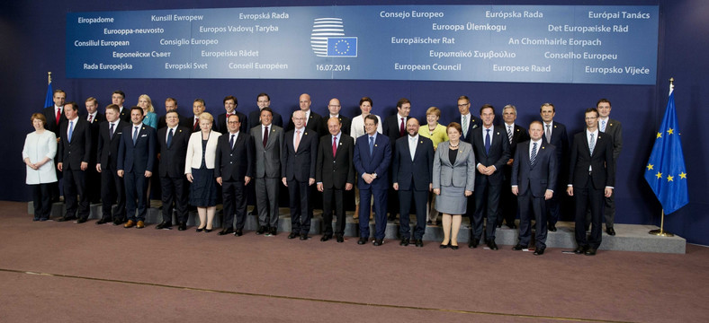 Uczestnicy szczytu w Brukseli. Fot. EPA/JERRY LAMPEN