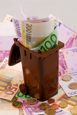 Tsunami cenowe nadciąga: Za wywóz śmieci zapłacimy 3 - 4 razy więcej. A nikt nie wie, dlaczego