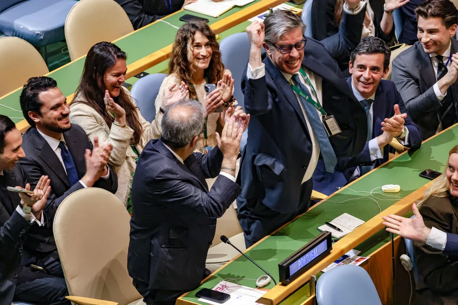 Portugalska delegacija slavi nakon izbora za privremeno mesto u Savetu bezbednosti UN 3. juna