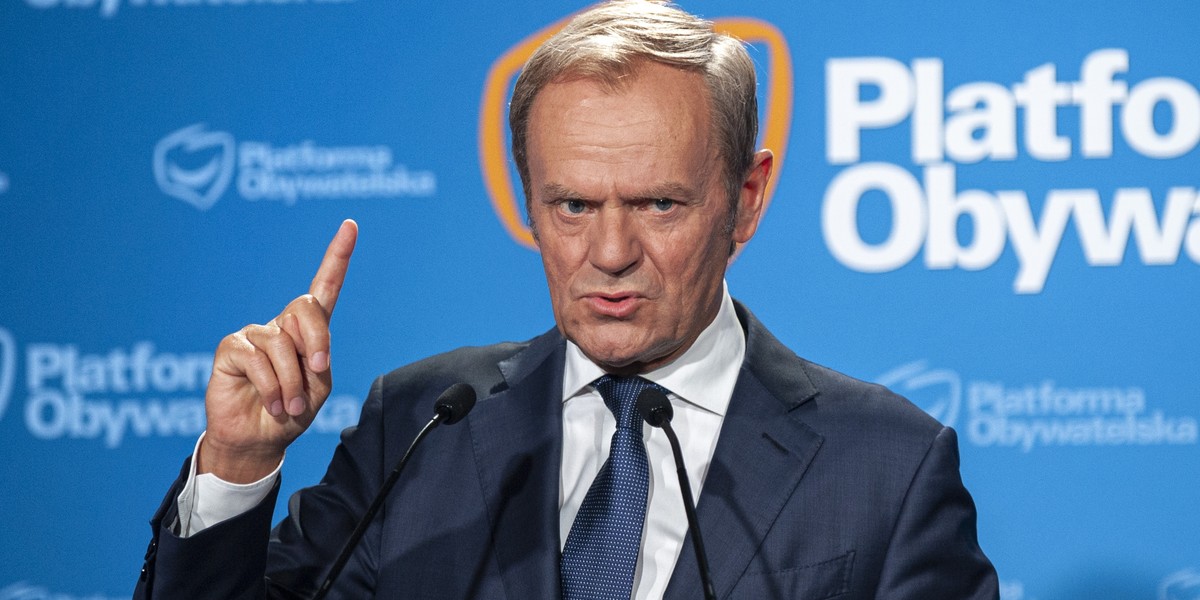 Donald Tusk ostrzega przed polexitem.