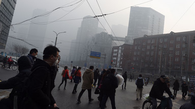 Drugi w historii czerwony alert. Chmura smogu przykryła 12 chińskich miast