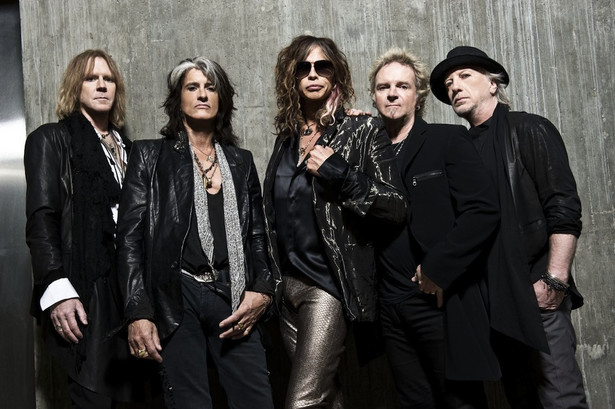 Aerosmith gra plastikowy rock dla niedzielnych odbiorców