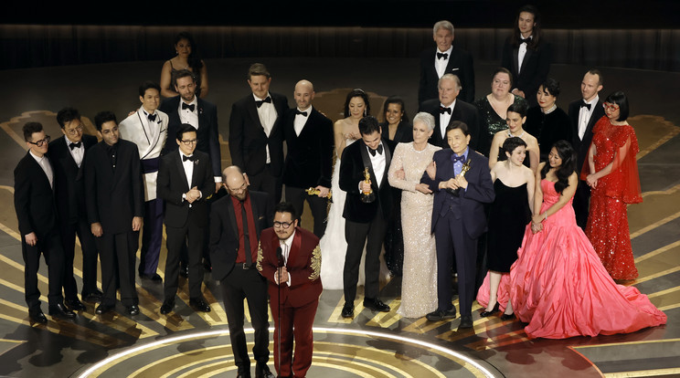 A Minden, mindenhol, mindenkor lett az idei díjátadó legnagyobb nyertese, összesen hét Oscarral / Fotó: Getty Images