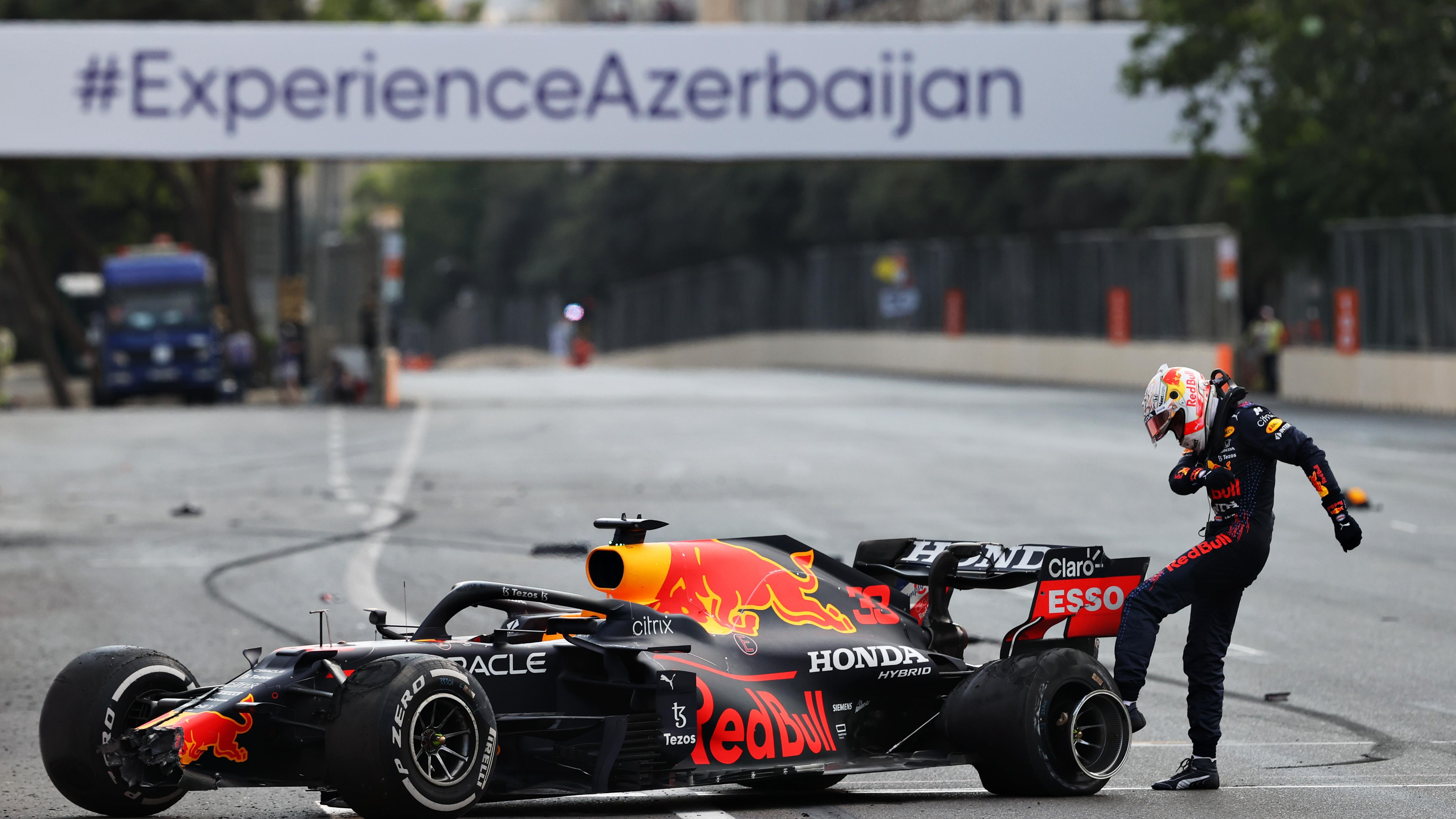 F1. GP Azerbejdżanu: Verstappen rozbił bolid, triumf Sergio Pereza - F1