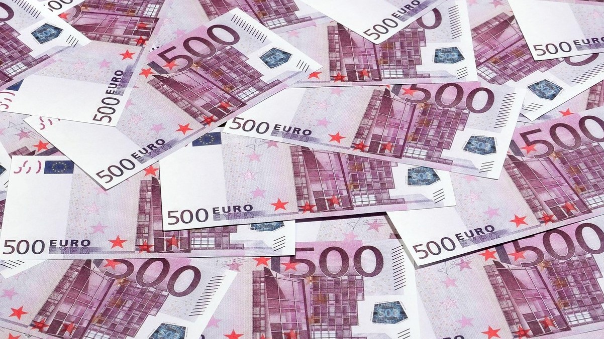 Philips România, amendată cu un milion de euro după ce un angajat a dezinstalat WhatsApp de pe telefonul de serviciu