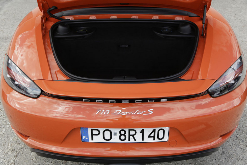 Porsche 718 Boxster S - mniej cylindrów, więcej mocy