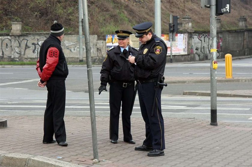 Strażnik miejski przetrzepie Ci kieszenie