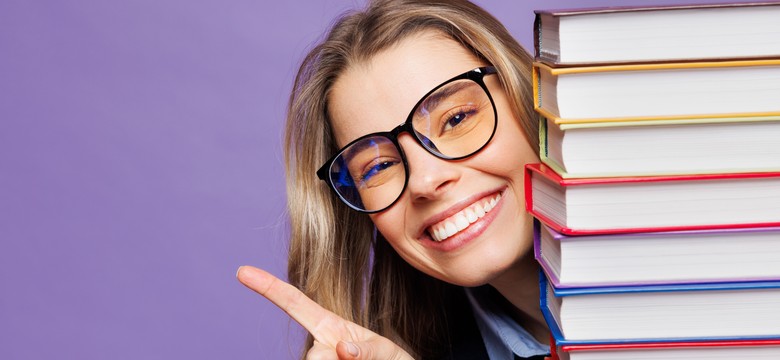 Arcydzieła literatury światowej. Dopasuj autora do powieści. Przyjemny quiz dla moli książkowych