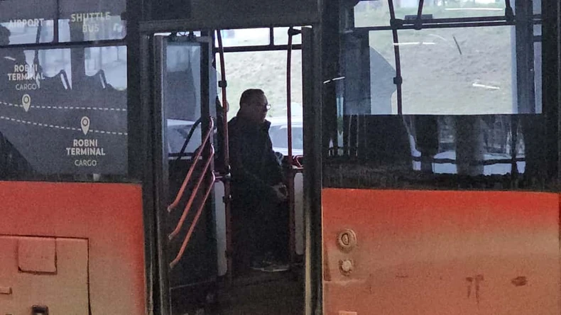 Bane Mojićević u autobusu