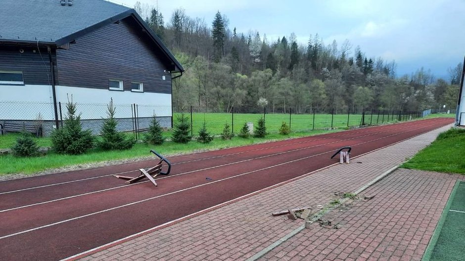 Wandalizm w Milówce. Sprawcy mają czas do wtorku