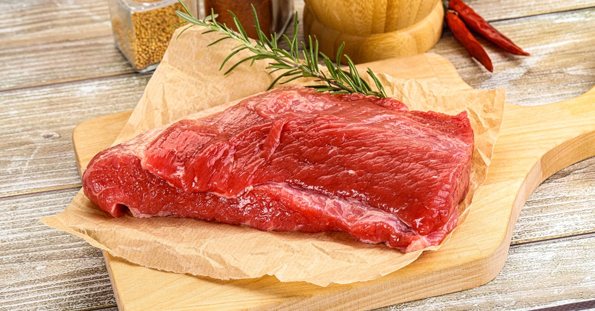 Mięso w odwrocie, a roślinne zamienniki rosną. Zmiana nawyków konsumenckich?