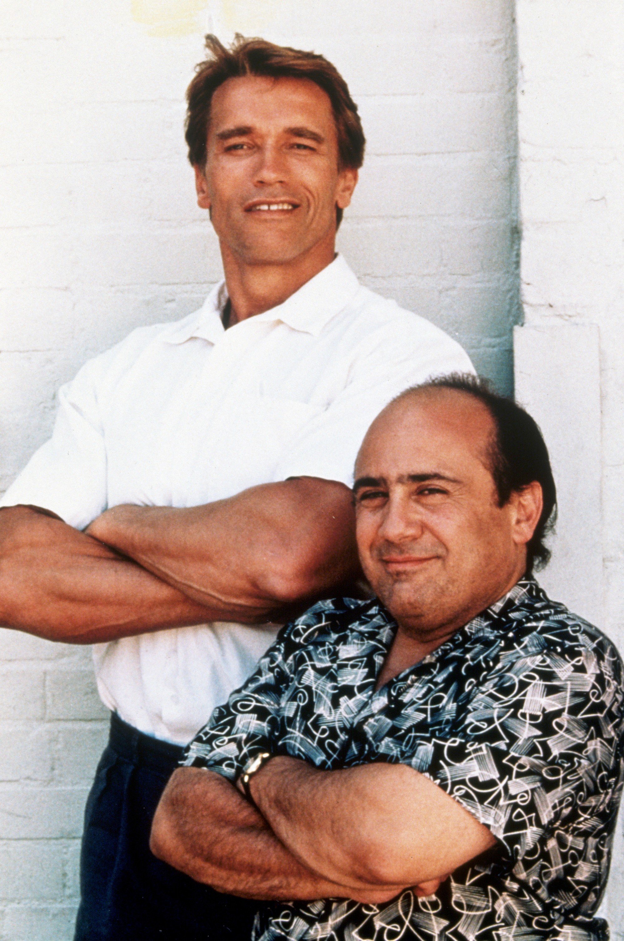 Schwarzenegger a DeVito vo filme Dvojičky