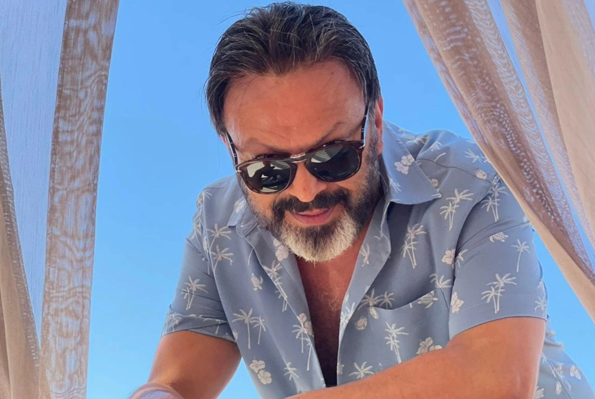 Herec Serhat Kılıç.