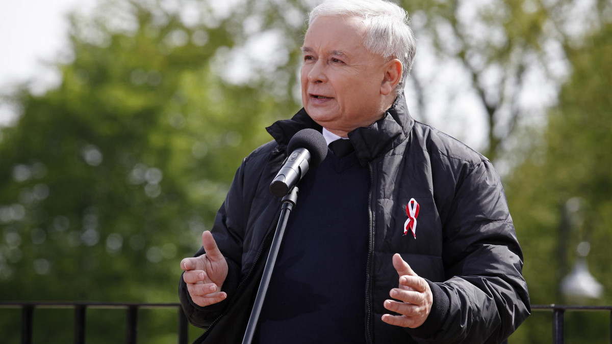 Polska może samodzielnie zapewnić sobie pełną niezależność energetyczną - uważa prezes PiS Jarosław Kaczyński. Jego zdaniem, w osiągnięciu tego celu może pomóc gazoport, perspektywa importu norweskiego gazu, wydobycie gazu łupkowego i zasoby węgla.