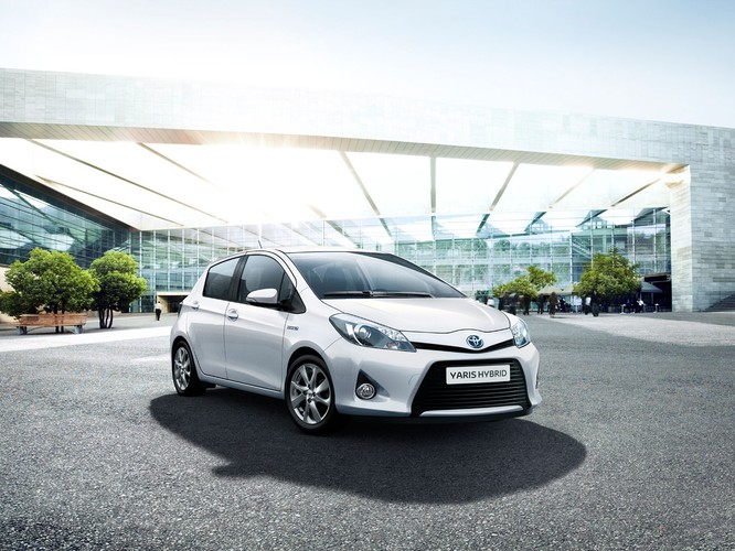 Toyota Yaris Rabat: 5 tys. złotych;  Cena: 39900 złotych