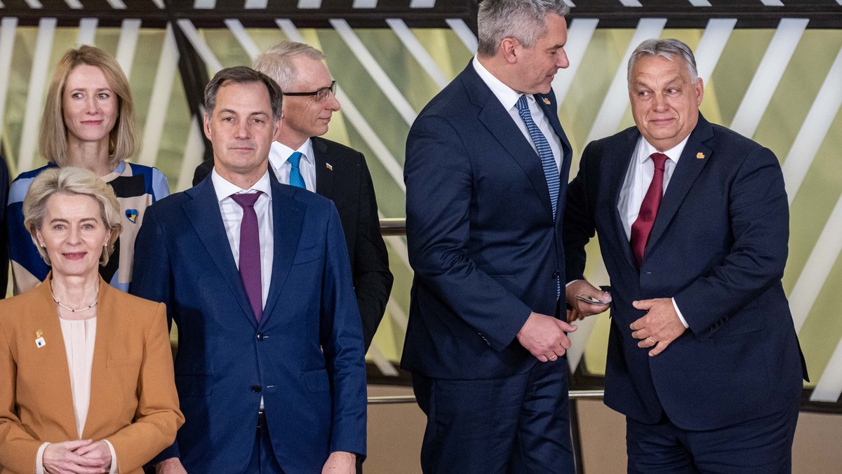 Gdy przywódcy podejmowali ważną decyzję, Viktor Orban wyszedł z sali