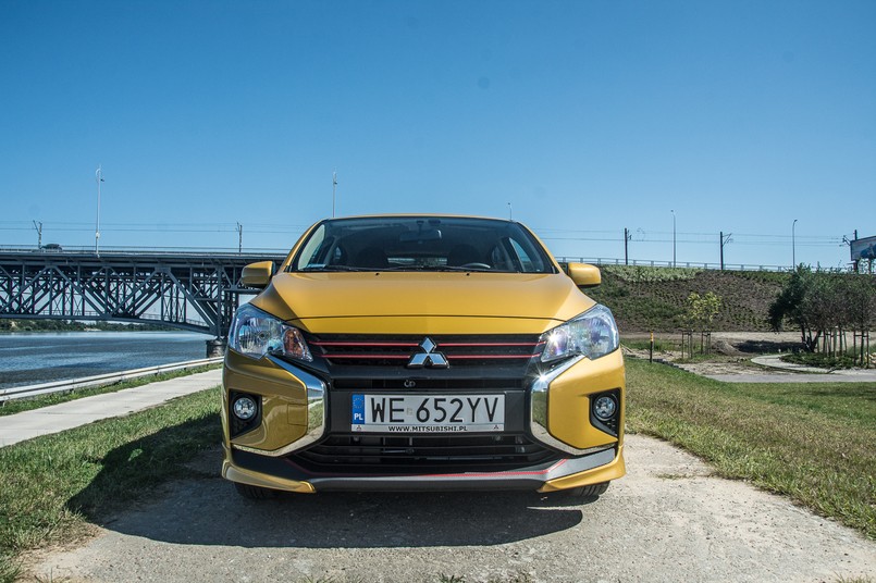 Test: Mitsubishi Space Star Insport 1.2 CVT - żółty maluch z karbonowym urokiem