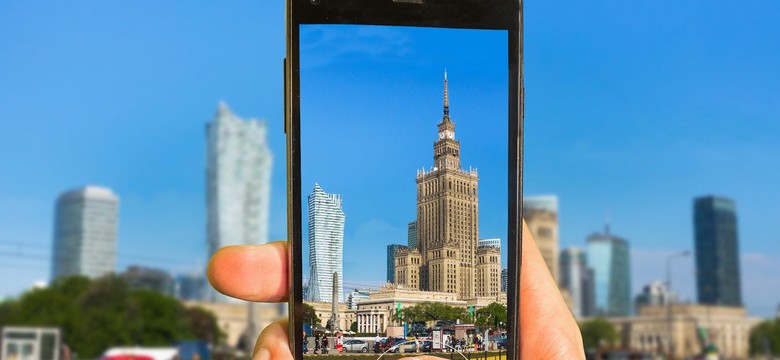 93-centymetrowy wąż w centrum Warszawy. "Ukąsił jednego ze strażników"