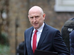 rosyjskie okręty pływały na brytyjskich wodach. minister obrony wielki