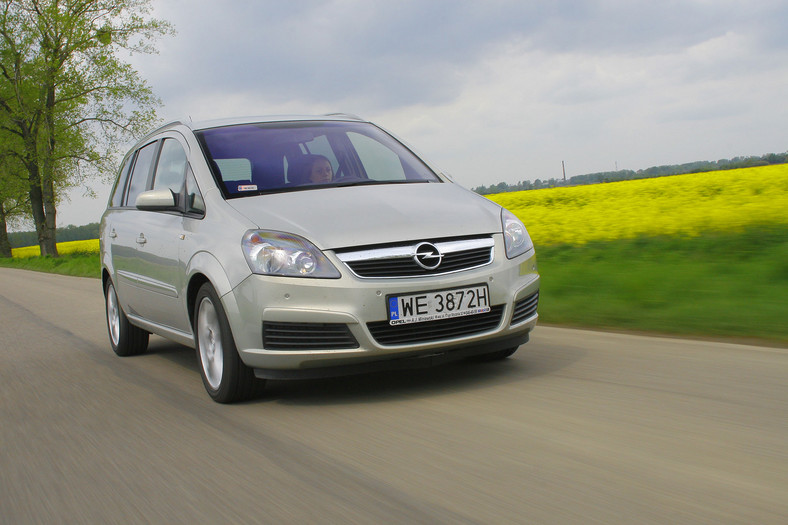 Opel Zafira B - lata produkcji 2005-14, cena 19 800 zł